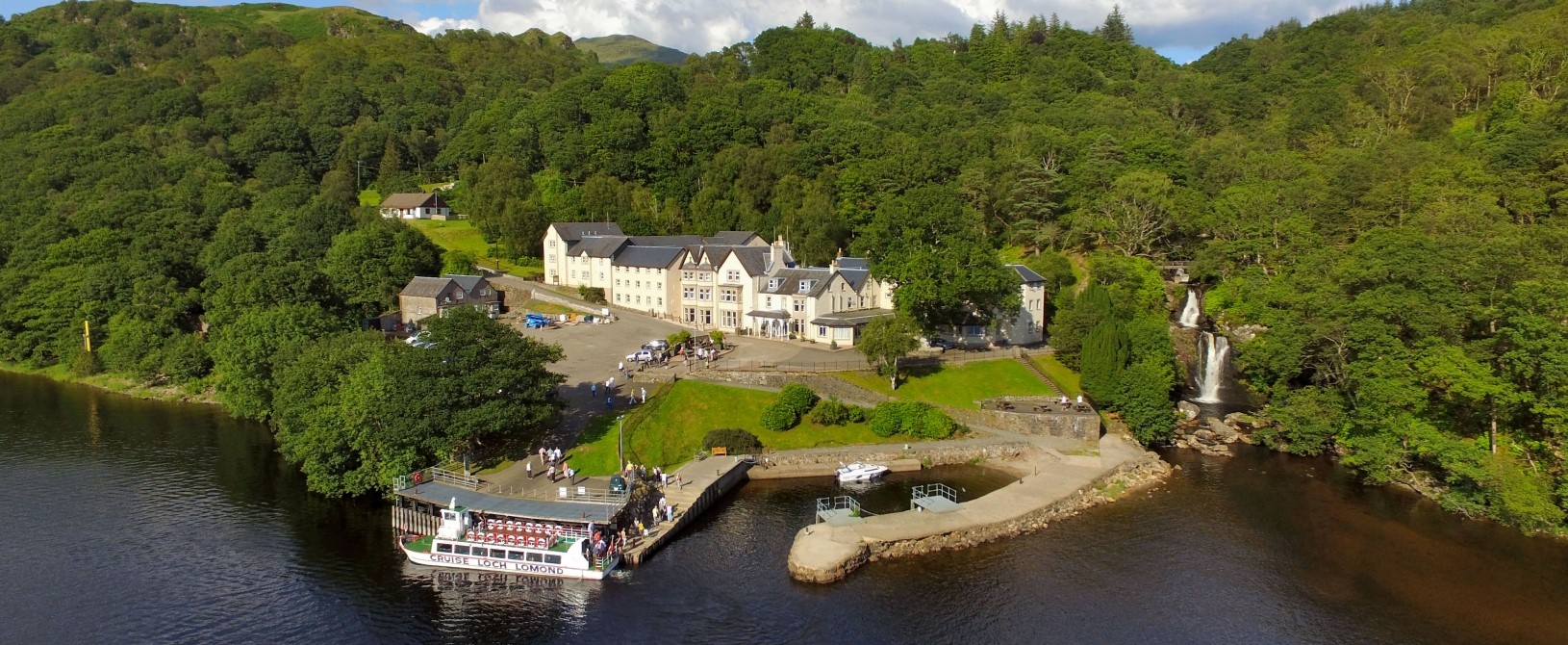 A picture perfect for a postcard of The Inversnaid hotel